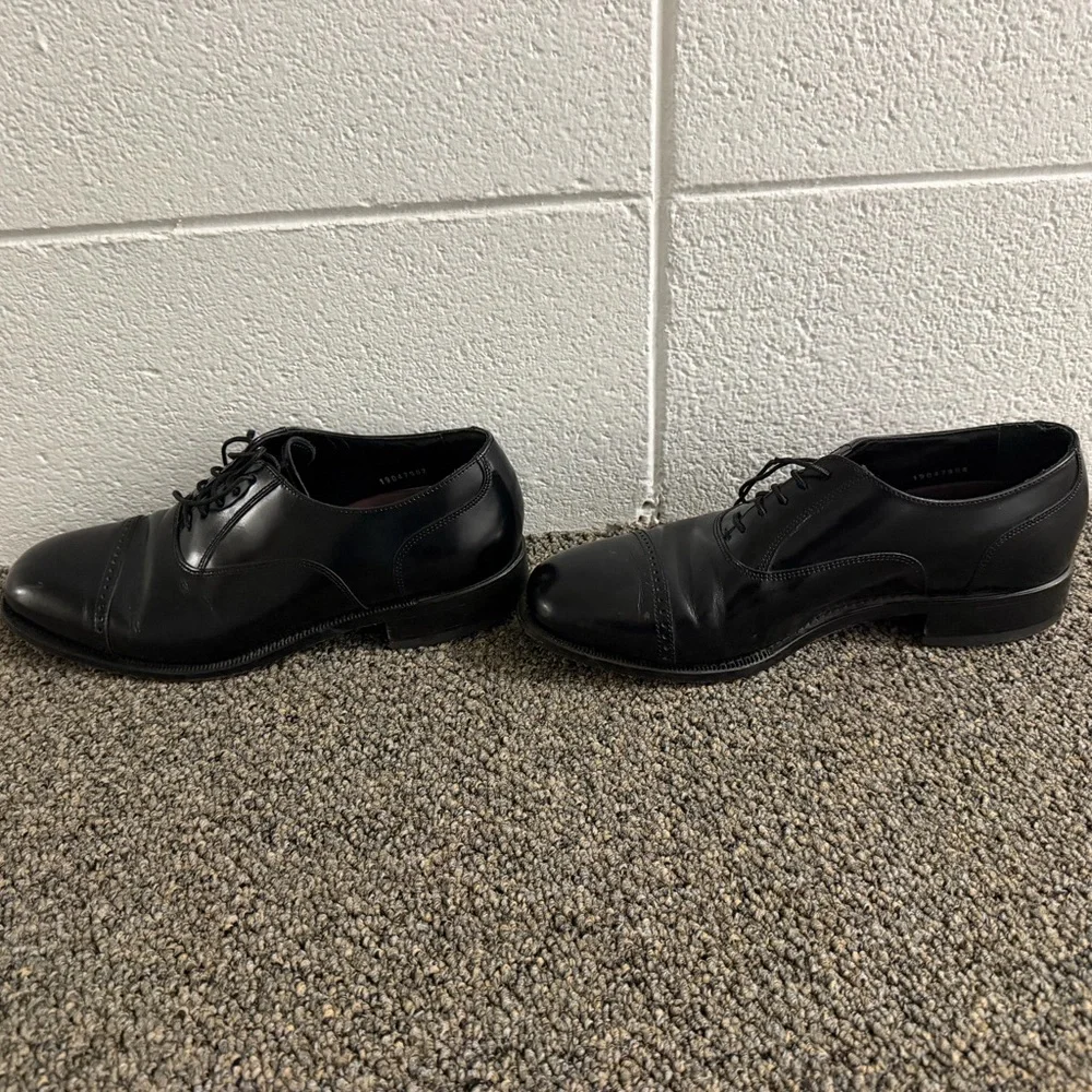 Classic Black Florsheim Men's Lexington Cap Toe Oxfords genuine leather